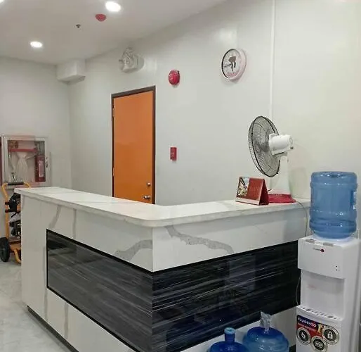 St. Marvin Makati M407 Manille